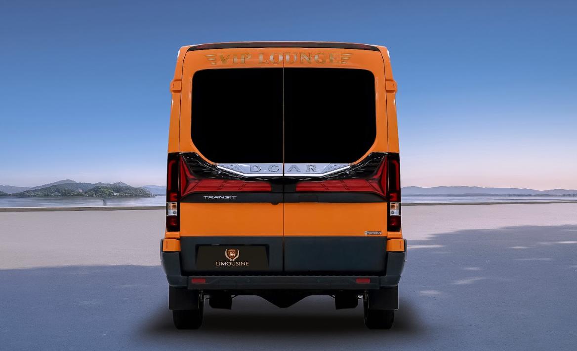 Ốp body của xe nhìn từ phía sau